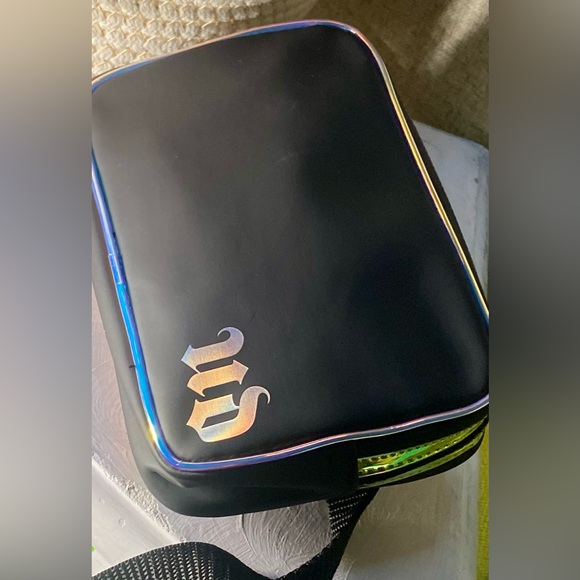 👛 URBAN DECAY UD BLACK WITH GOLD WAIST BELT BAG / PURSE HIP POUCH TRAVEL👛#UD - Picture 7 of 13